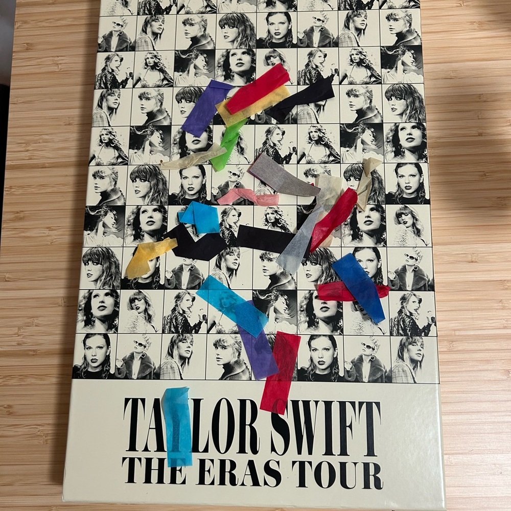 Taylor Swift VIP box -inclides everything except the tote bag. Includes confetti